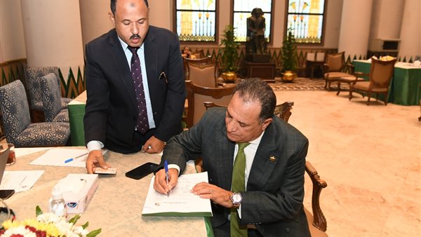 النائب محمد صلاح