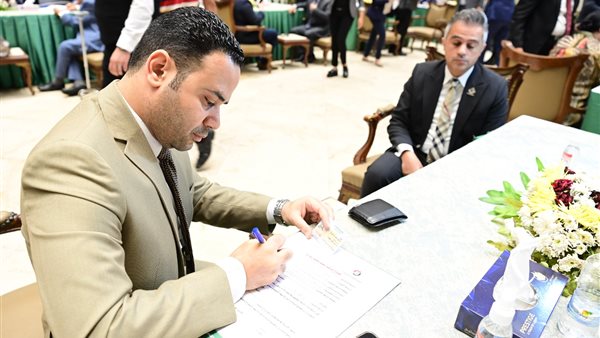 النائب محمود بدر