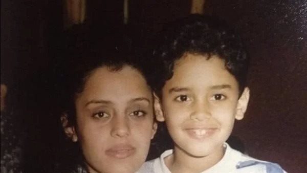 أحمد سامي العدل وشقيقته