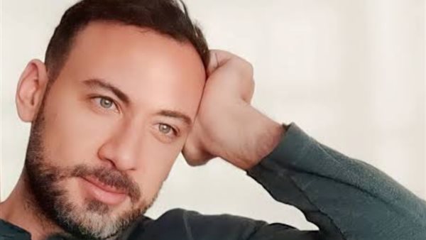 عابد عناني _ أرشيفية