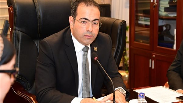 النائب محمود حسين