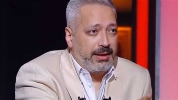 الاعلامي تامر أمين