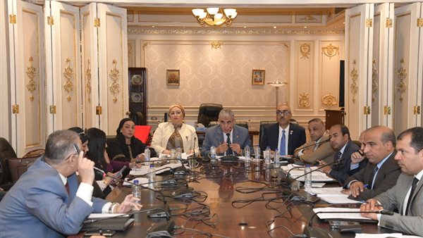 لجنة القوى العاملة