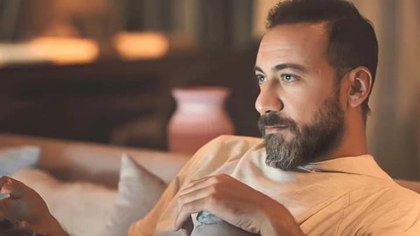 عابد عناني _ أرشيفية