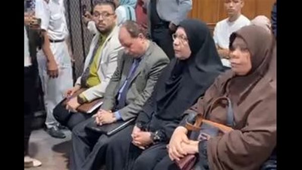 والدة طبيب الساحل