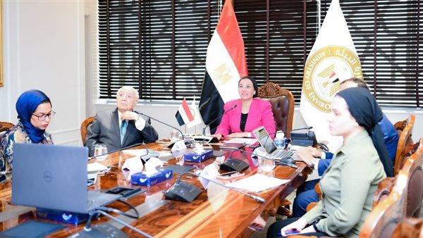 وزيرة البيئة 