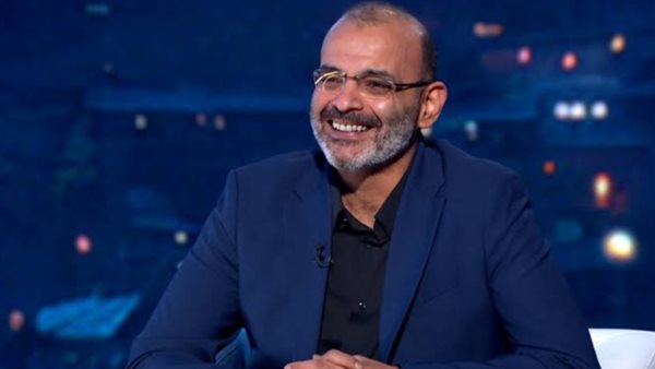 أيمن بهجت قمر 