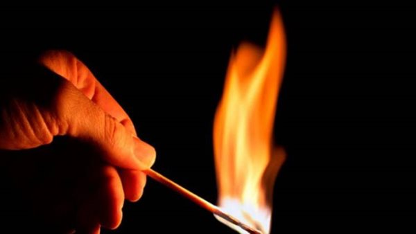 سيدة تنهي حياتها