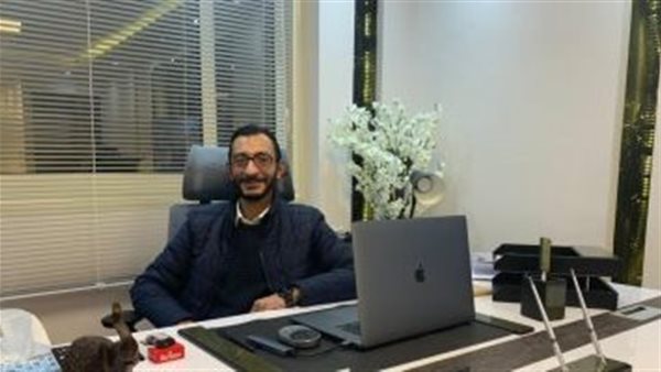 المنتج حسني محمود_