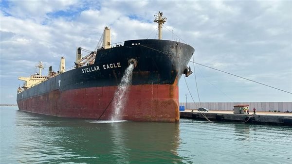 ميناء العريش يستقبل