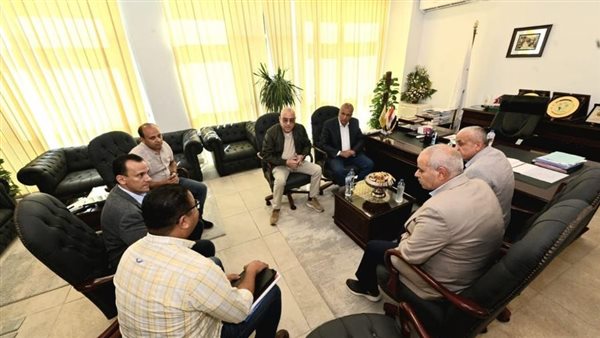 وزير الإسكان