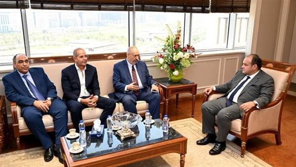 وزير الصناعة 