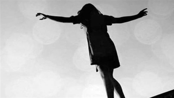 مصرع فتاة من أعلى