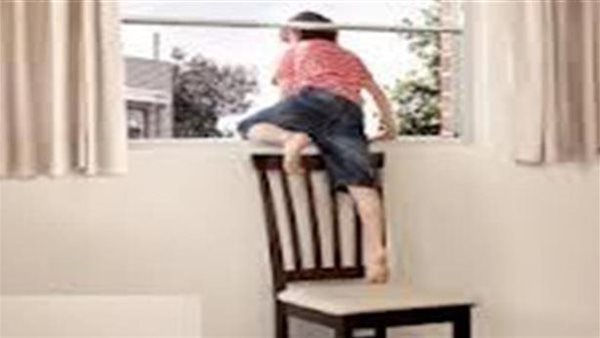 سقوط صغير من أعلى