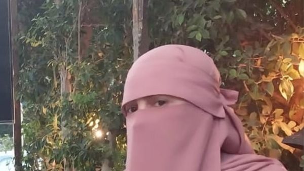 طليقة صيدلي مدينة