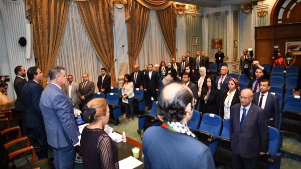 اجتماع لجنة حقوق