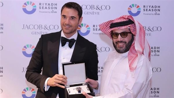 ساعة أحمد عز