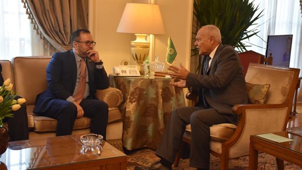 أبو الغيط - وزير