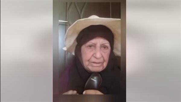 إحدى منتقدات بيومي