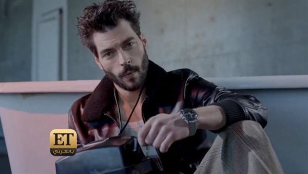 أكين أكينوزو_ صورة