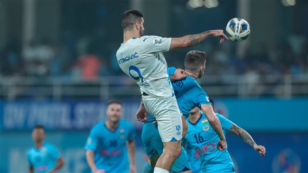 الهلال ومومباي سيتي