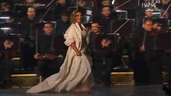 أصالة حافية القدمين