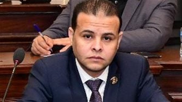 النائب مدحت الكمار