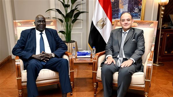 وزير التجارة والصناعة