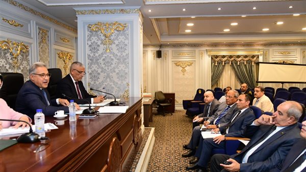 لجنة الإدارة المحلية