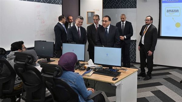  رئيس الوزراء يتفقد