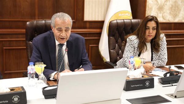 اجتماع لمتابعة تنفيذ