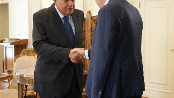 شكري-  فيليب لازاريني