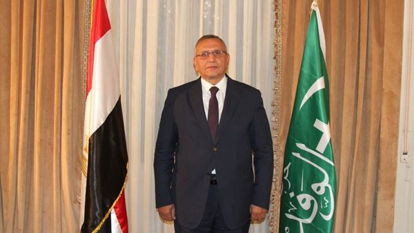 الدكتور عبدالسند