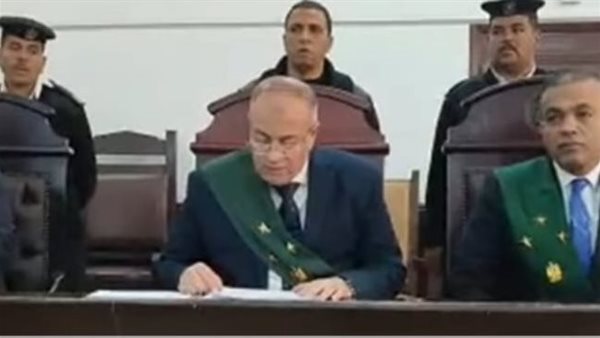 محاكمة قاتل صديقه