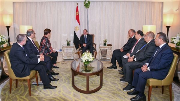 الرئيس السيسي يستقبل