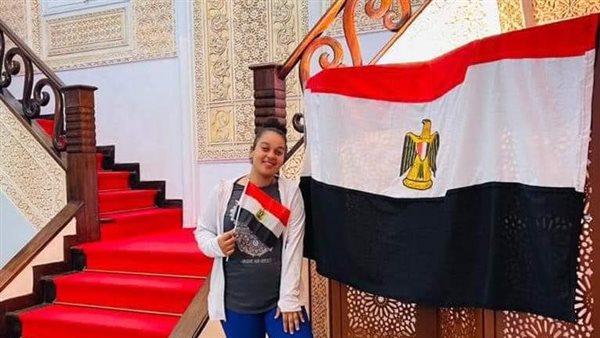  توافد بعض الأسر