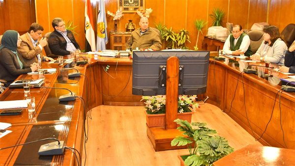 محافظ أسيوط 