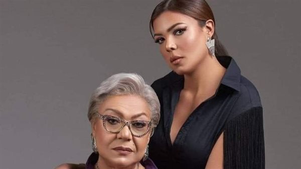 ناهد السباعي ووالدتها