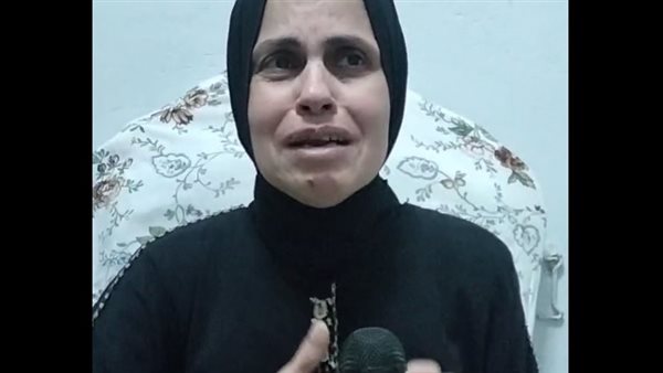 والدة أحد ضحايا مركب