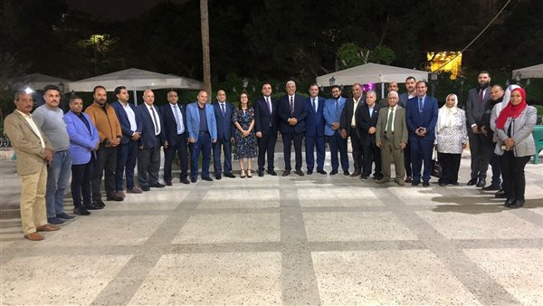 التنسيقية تلتقي نقابات