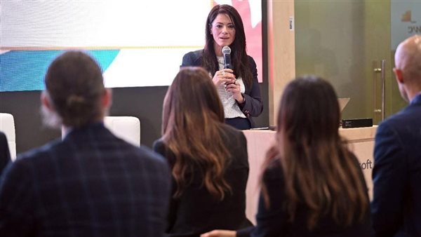 وزيرة التعاون الدولى