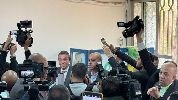  المرشح الرئاسى حازم