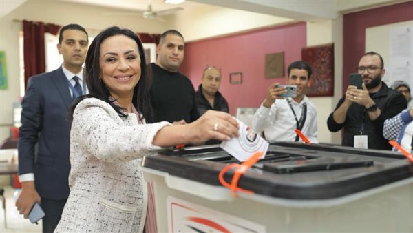  الدكتورة مايا مرسي