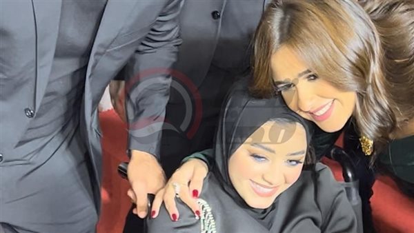 ياسمين عبد العزيز