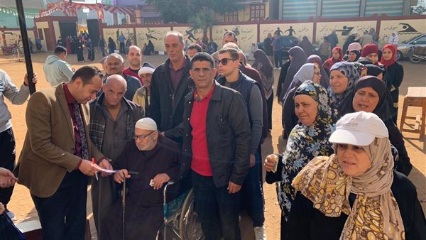 المستشار المشرف علي