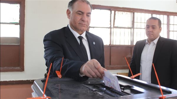 الإعلامي محمد فودة