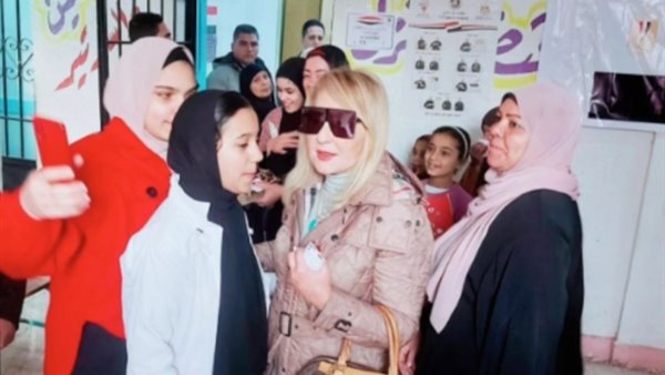 نادية الجندي _ أرشيفية