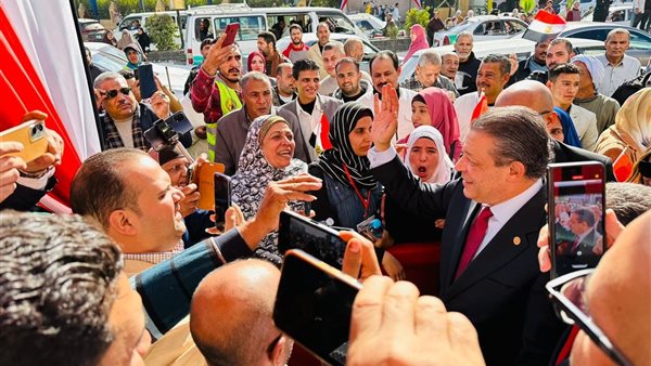 المرشح الرئاسي حازم