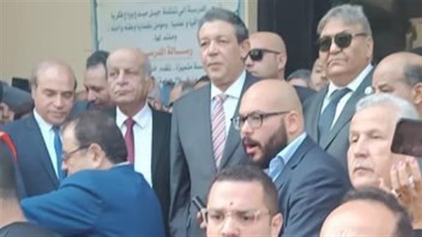 المرشح الرئاسي حازم