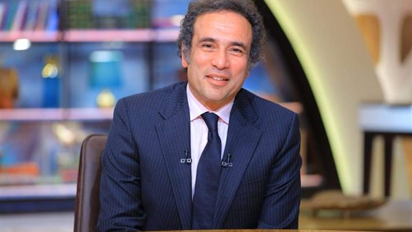 الدكتور عمرو حمزاوي